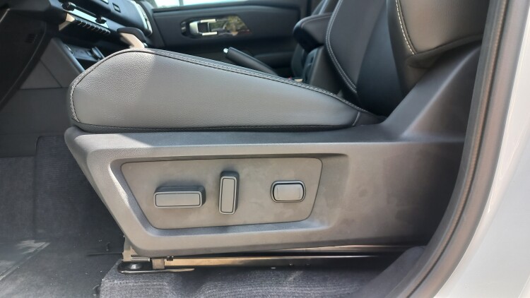 L200 2.4 TD AT Ultimate