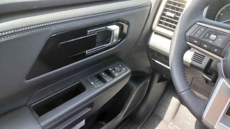 L200 2.4 TD AT Ultimate