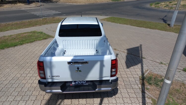 L200 2.4 TD AT Ultimate