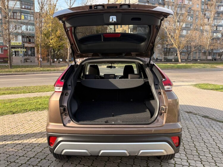 Eclipse Cross 1.5 CVT Invite