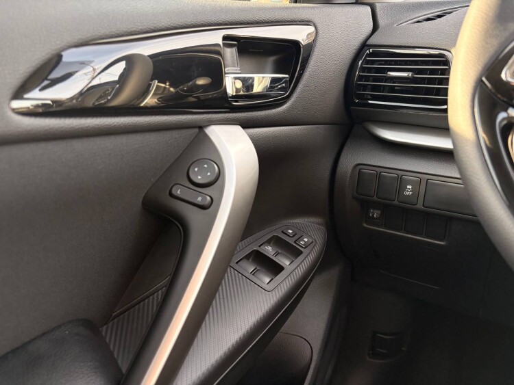 Eclipse Cross 1.5 CVT Invite