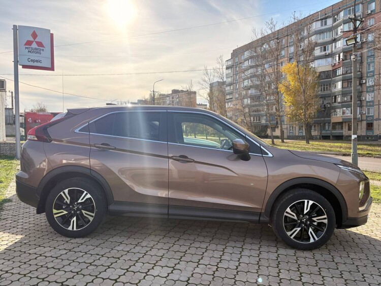 Eclipse Cross 1.5 CVT Invite