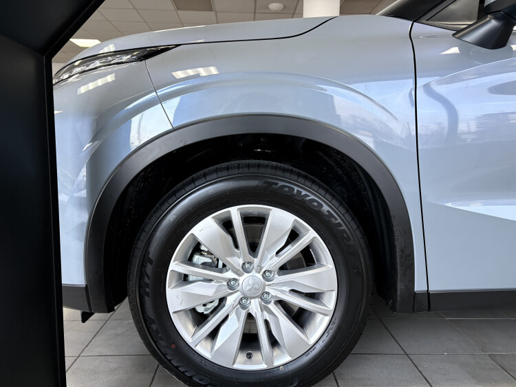 Outlander 2.5 CVT Intense