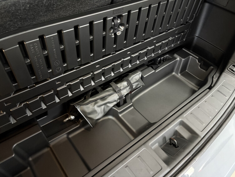 Outlander 2.5 CVT Intense