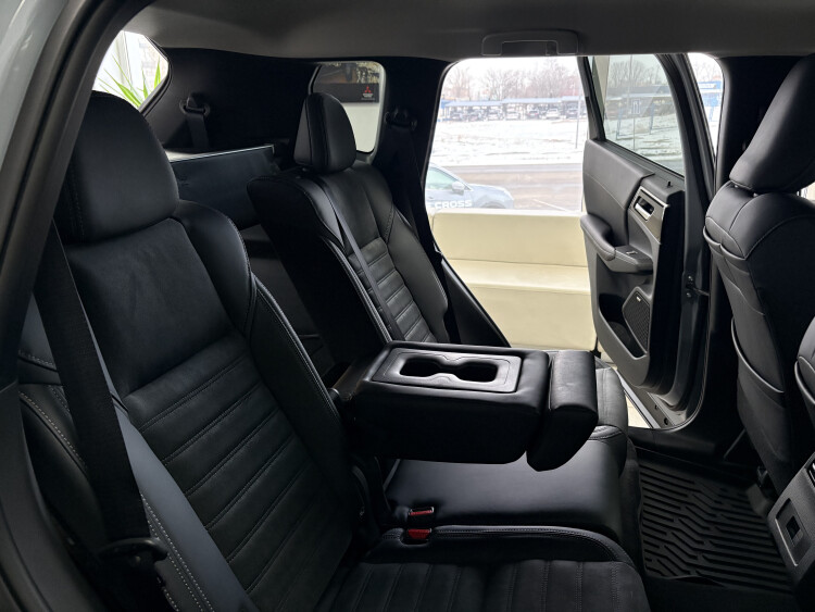 Outlander 2.5 CVT Intense