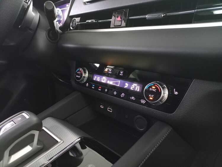 Outlander 2.5 CVT Ultimate