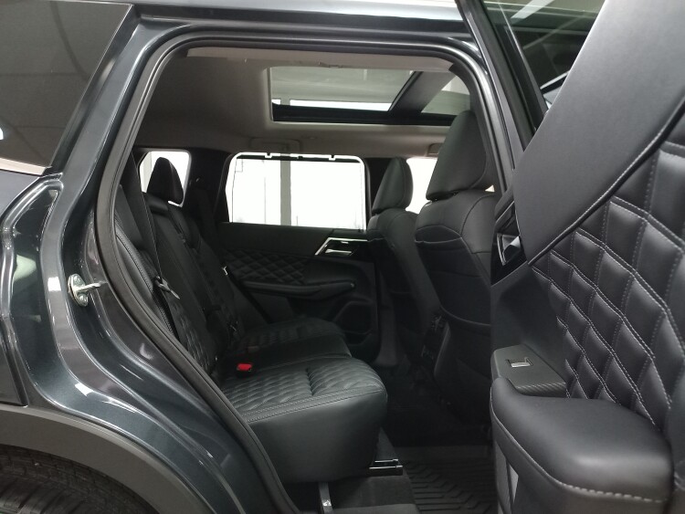 Outlander 2.5 CVT Ultimate