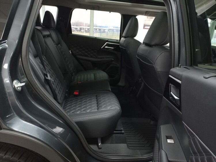 Outlander 2.5 CVT Ultimate