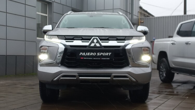 Pajero Sport 3.0 P AT Instyle