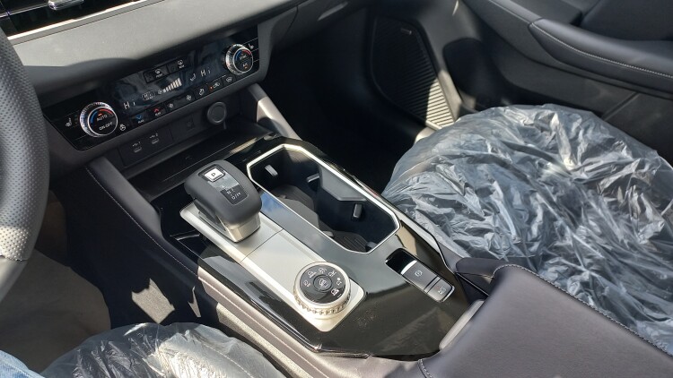 Outlander 2.5 CVT Intense