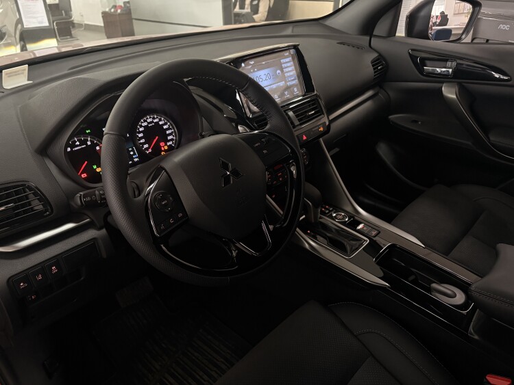 Eclipse Cross 1.5 CVT Instyle