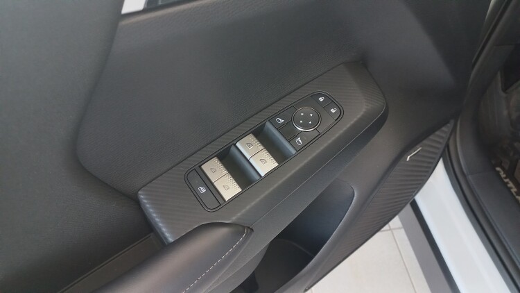 Outlander 2.5 CVT Business