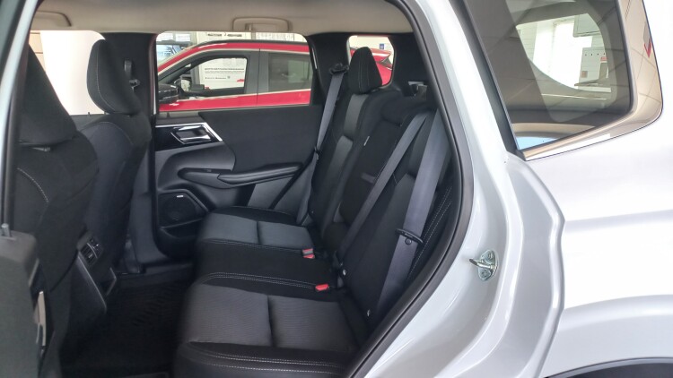 Outlander 2.5 CVT Business
